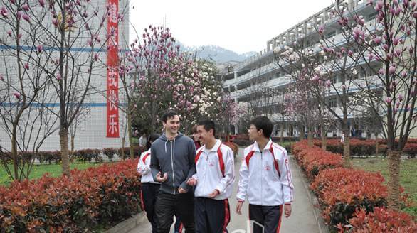 高縣中學(xué)怎么樣、好不好？