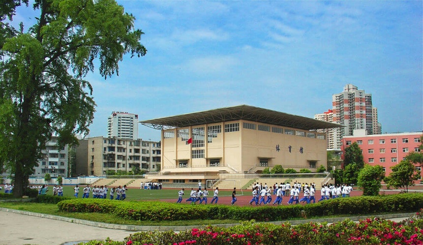 成都鐵路中學(xué)在哪？