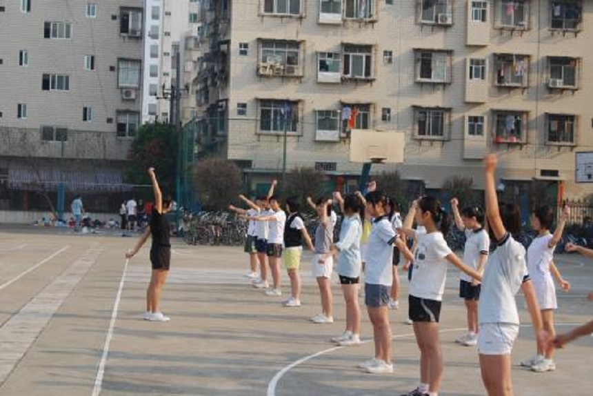 成都2020中考體育：立定跳遠(yuǎn)注意事項(xiàng)