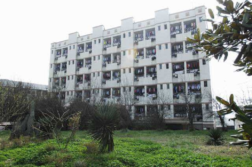 伍隍中學(xué)校園環(huán)境好嗎？