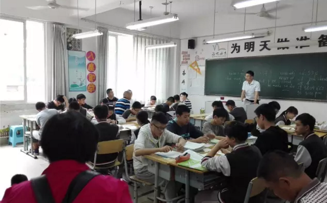 北大附中成都新津為明學(xué)校的住宿環(huán)境怎么樣？
