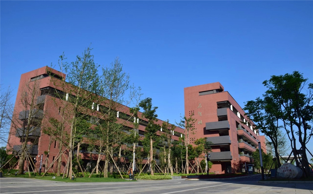 電子科技大學(xué)實(shí)驗(yàn)中學(xué)本科升學(xué)率是多少？