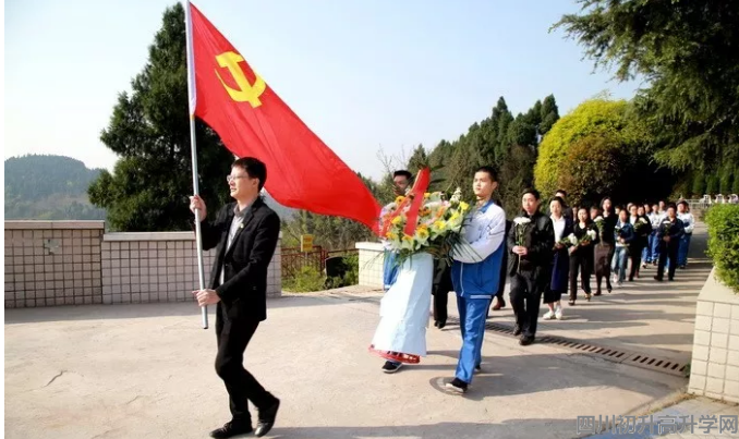 簡陽中學的本科升學率是多少？