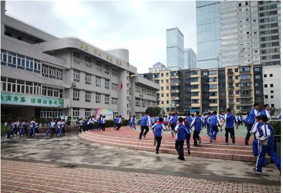 2020成都市第十七中學(xué)的升學(xué)率有多少？