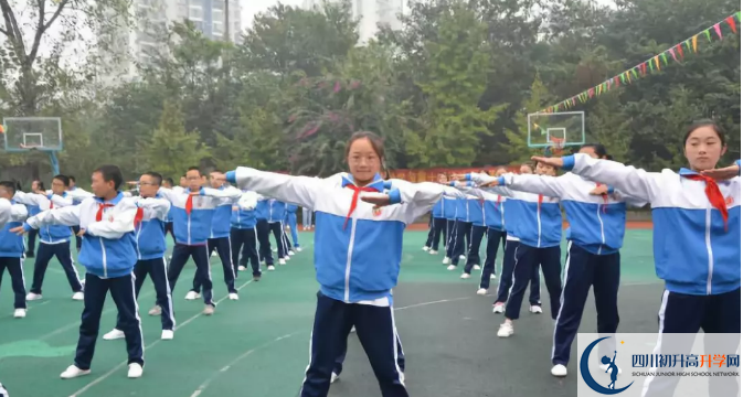 成都市鹽道街中學(xué)的老師好不好？