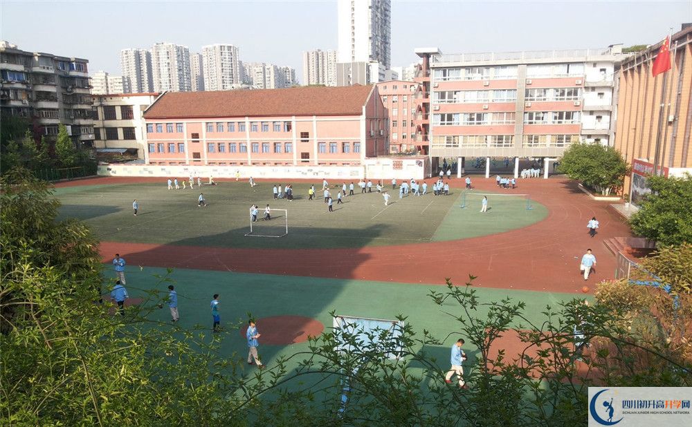 通錦中學(xué)的地址怎么走？