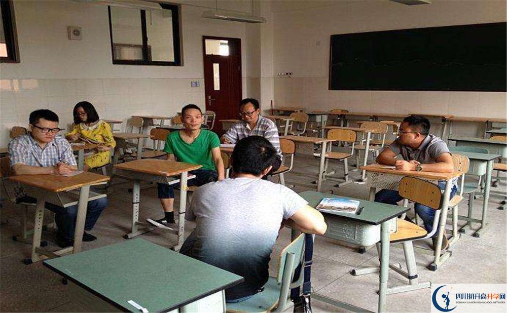 成都實驗中學(xué)2020年外地生學(xué)費是多少？
