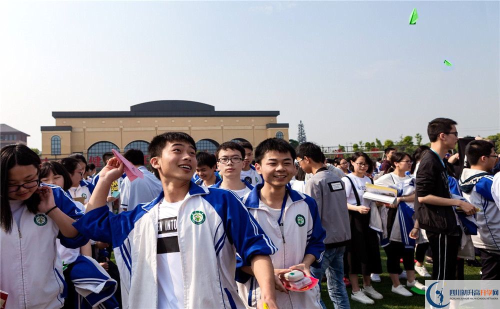 棠湖中學(xué)2020年保送清華北大的人數(shù)有多少？