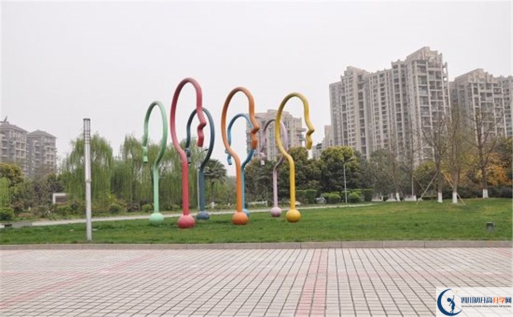 成都七中實(shí)驗(yàn)學(xué)校平行班與實(shí)驗(yàn)班差多少？