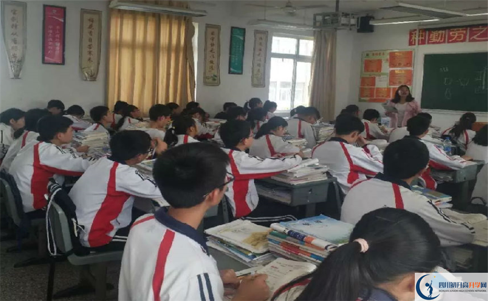 濛陽中學(xué)平行班與實驗班差多少？
