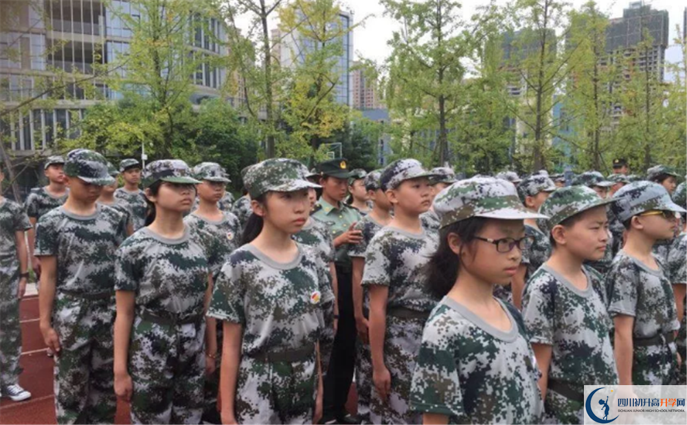 成都市泡桐樹中學(xué)實驗班學(xué)費貴嗎？