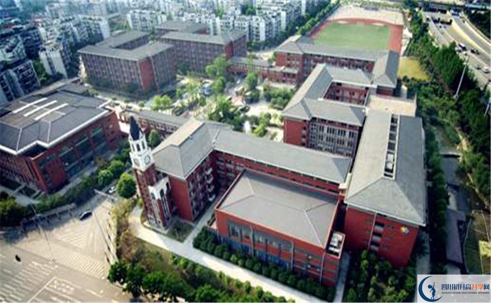 成都七中萬(wàn)達(dá)學(xué)校平行班中考重點(diǎn)率高嗎？