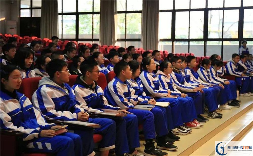 成都石室中學(xué)2020年高考人數(shù)是多少？