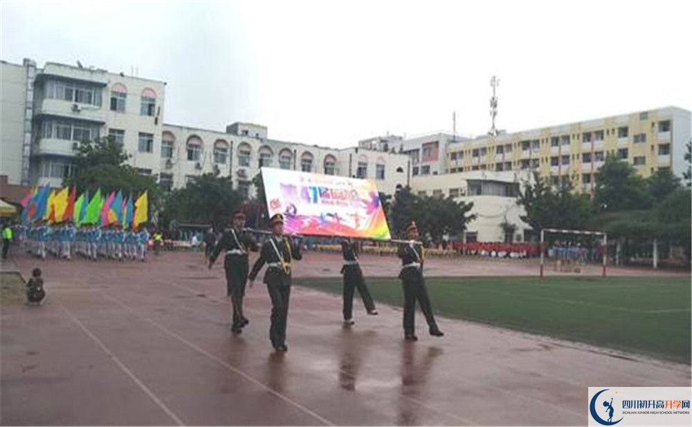 西南交通大學附屬中學2020年高考人數(shù)是多少？